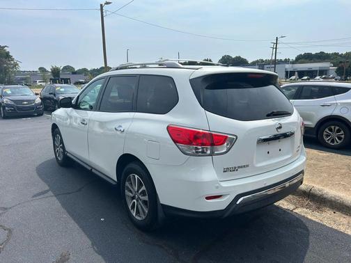 2013 Nissan Pathfinder SV