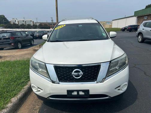 2013 Nissan Pathfinder SV
