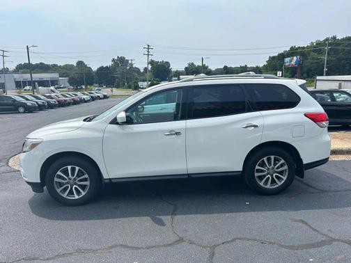 2013 Nissan Pathfinder SV