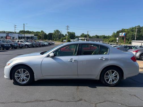 Liquid Platinum 2015 INFINITI Q40 Base