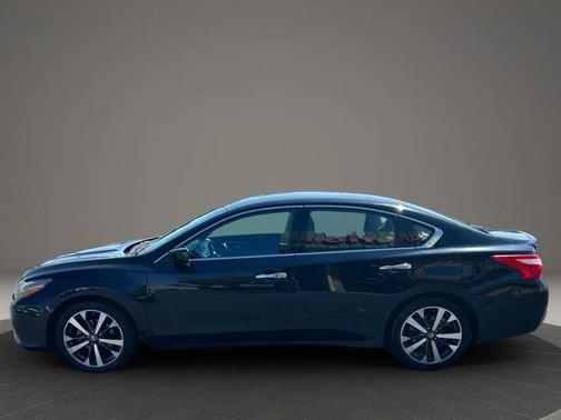 2016 Nissan Altima 2.5 SR