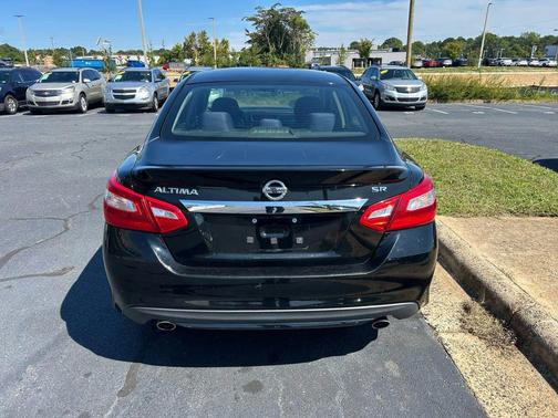 2016 Nissan Altima 2.5 SR