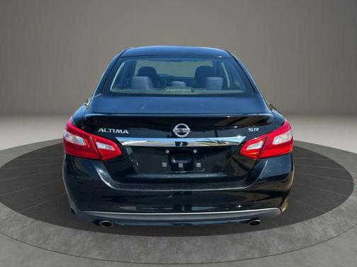 2016 Nissan Altima 2.5 SR