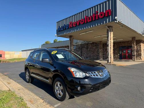 Black 2014 Nissan Rogue Select S