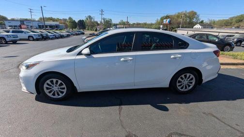 Clear White 2021 Kia Forte FE