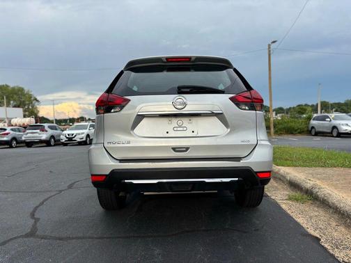 2020 Nissan Rogue S
