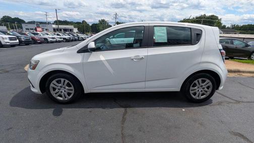 Summit White 2017 Chevrolet Sonic LT