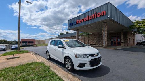 Summit White 2017 Chevrolet Sonic LT