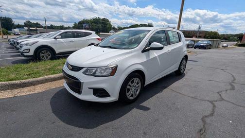 Summit White 2017 Chevrolet Sonic LT