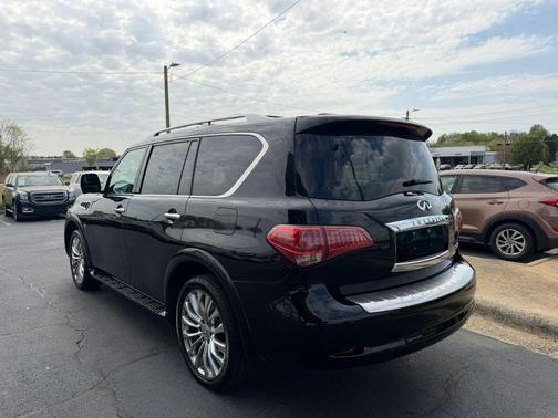 2016 INFINITI QX80 Base