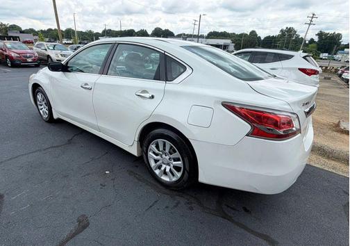 White 2015 Nissan Altima 2.5 S