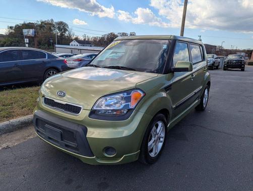 2011 Kia Soul +