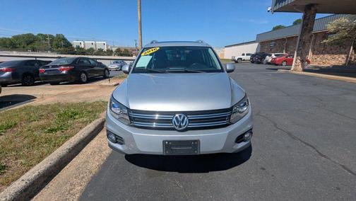 Reflex Silver Metallic 2016 Volkswagen Tiguan 2.0T SE 4MOTION