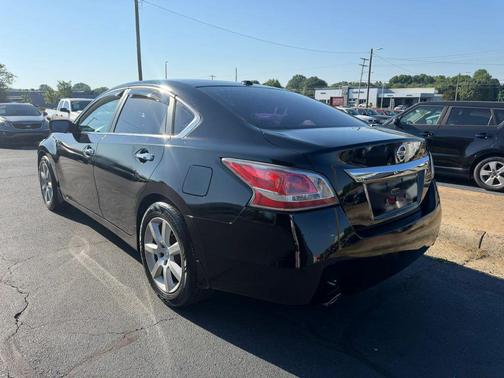 Super Black 2015 Nissan Altima 2.5 S