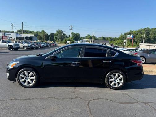 Super Black 2015 Nissan Altima 2.5 S