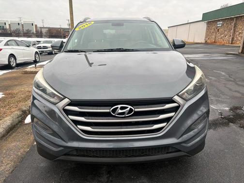 2018 Hyundai TUCSON SEL