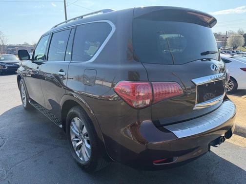 2017 INFINITI QX80 Base