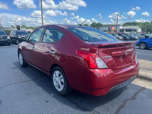 2017 Nissan Versa 1.6 SV