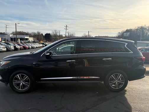 2016 INFINITI QX60 Base