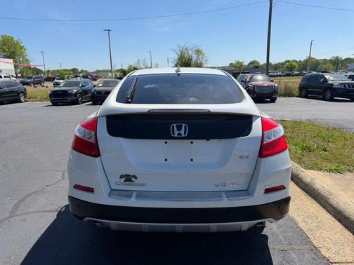 White 2015 Honda Crosstour EX-L