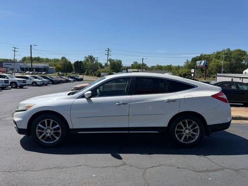 White 2015 Honda Crosstour EX-L