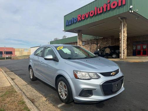 2018 Chevrolet Sonic LS