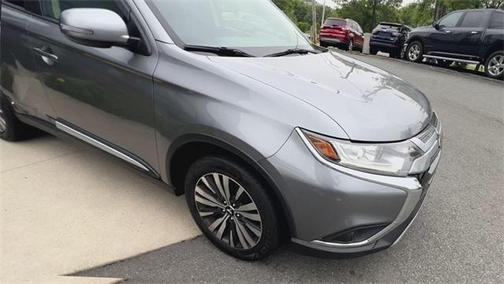 2020 Mitsubishi Outlander SE