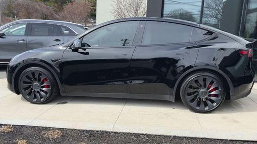 Black 2022 Tesla Model Y Performance