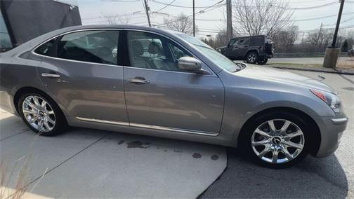 2013 Hyundai Equus Signature