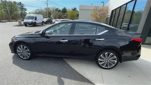 2023 Nissan Altima 2.5 SL