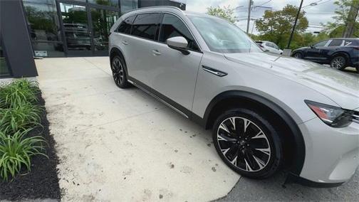 2024 Mazda CX-90 PHEV Premium Plus