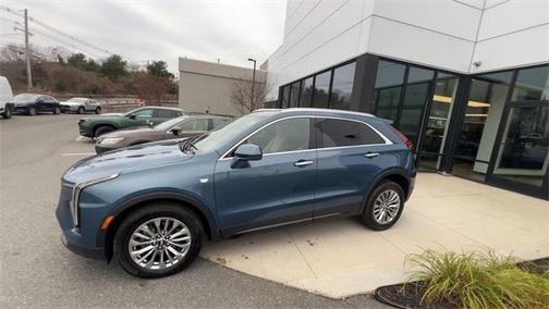 2024 Cadillac XT4 Premium Luxury