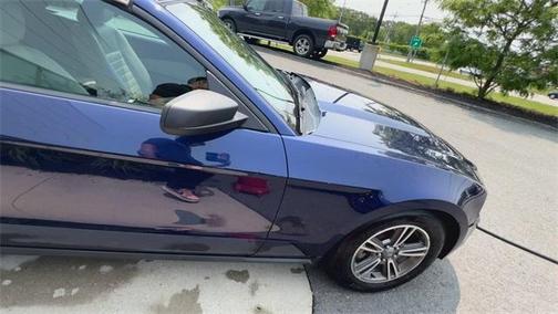 2012 Ford Mustang V6 Premium