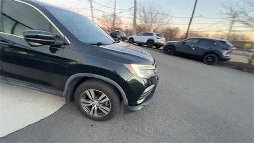 2016 Honda Pilot EX-L w/ Navigation