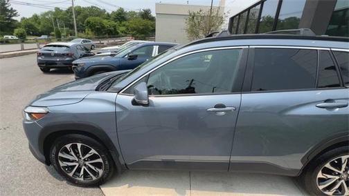 2024 Toyota Corolla Cross XLE