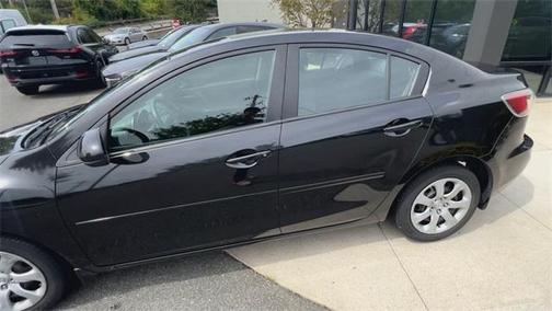 2013 Mazda Mazda3 i Sport