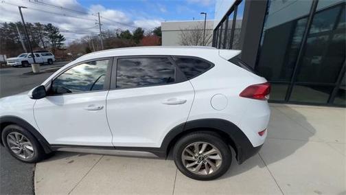 2017 Hyundai TUCSON SE