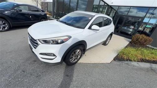 2017 Hyundai TUCSON SE