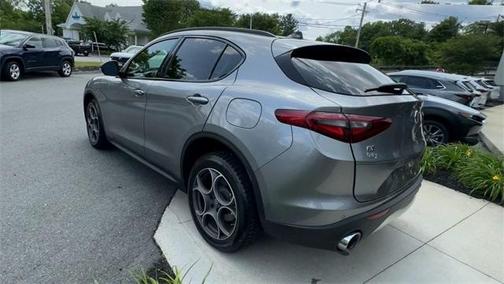 2018 Alfa Romeo Stelvio Base