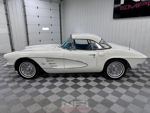 White 1961 Chevrolet Corvette Convertible