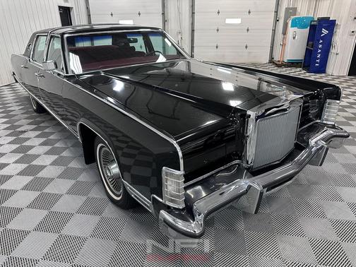 1977 Lincoln Continental Town Car
