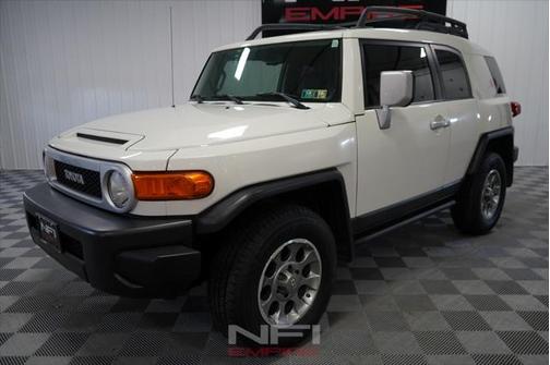 2012 Toyota FJ Cruiser Base