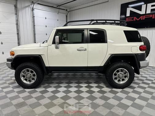 2012 Toyota FJ Cruiser Base