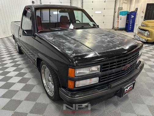 1990 Chevrolet Pickup Truck Base