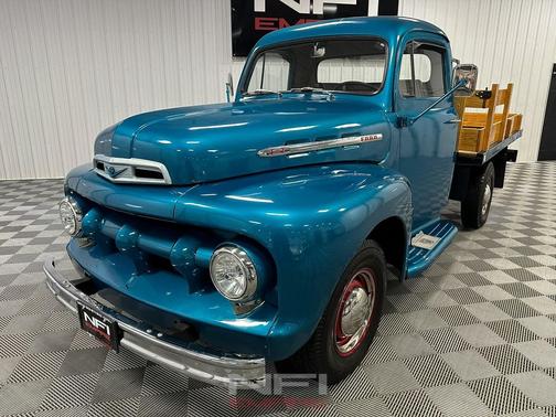 1951 Ford F2 Dump Truck