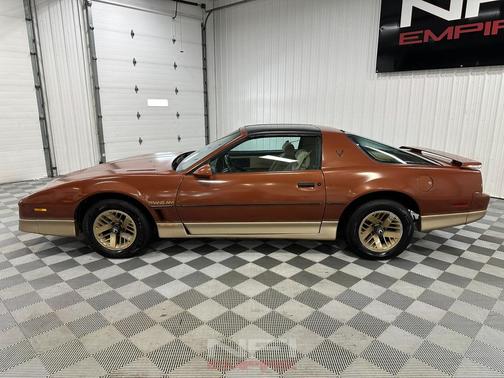 1985 Pontiac Firebird Trans Am 2D Coupe
