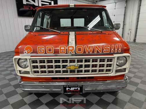 1982 Chevrolet Van Base