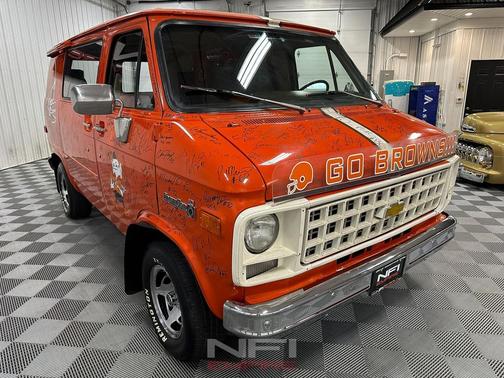 1982 Chevrolet Van Base