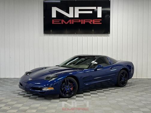 2004 Chevrolet Corvette Base