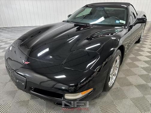 2004 Chevrolet Corvette Base